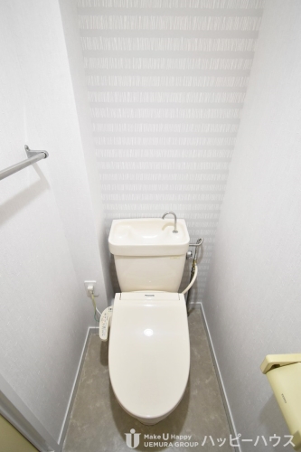 シャトレ針摺 / 201号室 トイレ