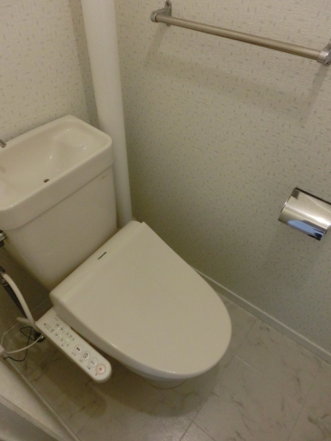 三田アーバンハウス / 105号室 トイレ