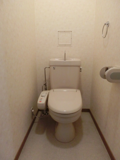 プレステージ塔原 / 102号室 トイレ
