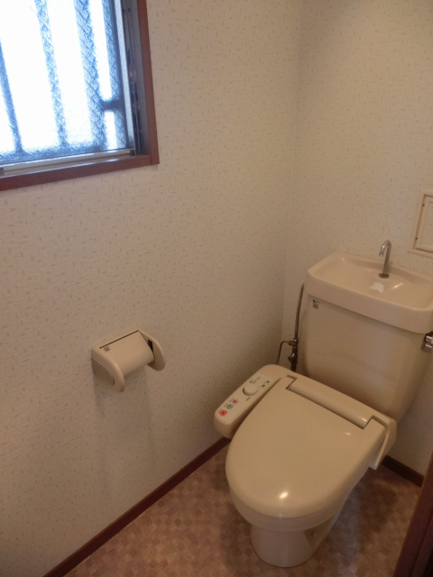 プレミール筑紫 / 401号室 トイレ