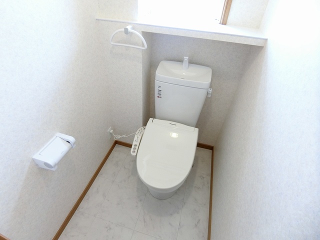 阿部第１ビル / 105号室 トイレ