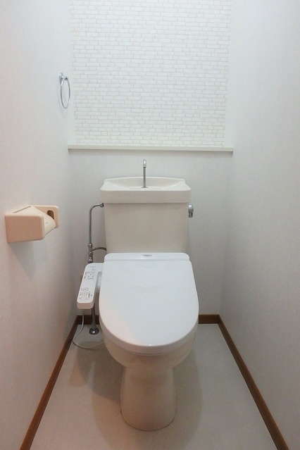 サンハイム日永田 / 202号室 トイレ