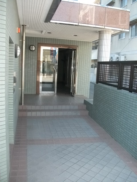 ジュネス井尻駅前 / 205号室 エントランス