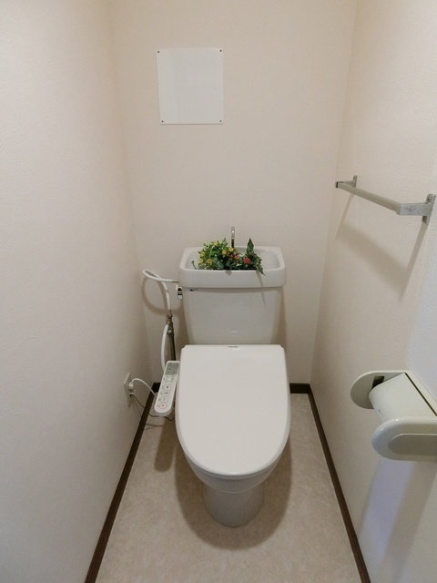 井尻第３ビル / 703号室 トイレ