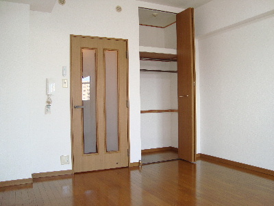 ジュネス井尻駅前 / 205号室 洋室