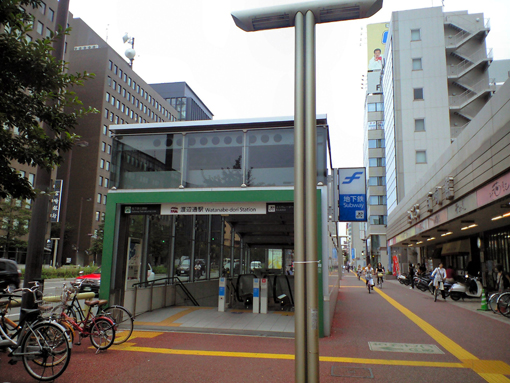 将来は博多駅まで延伸予定の地下鉄です！今は天神南駅まで行けます！