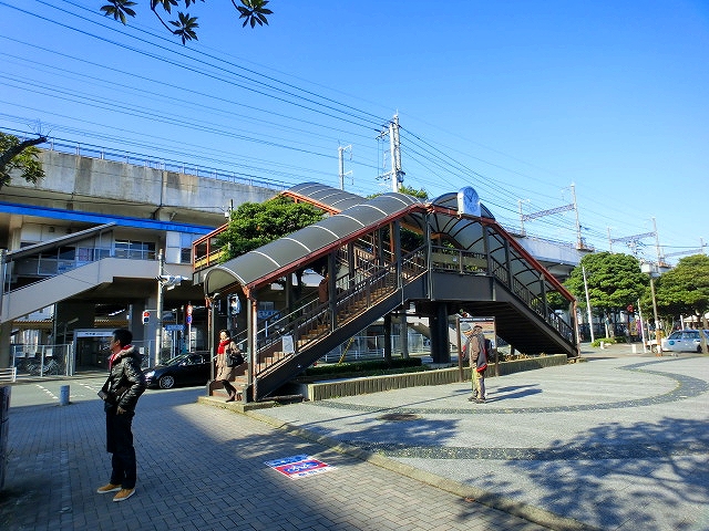 JR鹿児島本線の駅の一つ。新しく改装されきれいな駅へと生まれ変わっています。